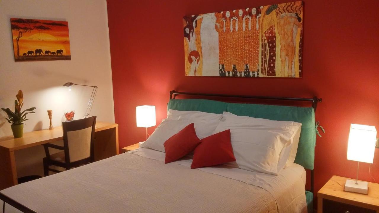 Bed and Breakfast La Casa del Melograno Santa Venerina Exterior foto