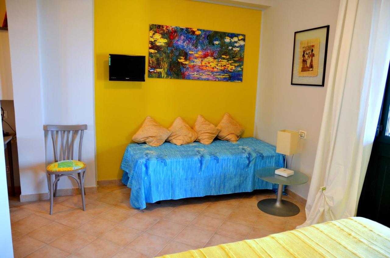Bed and Breakfast La Casa del Melograno Santa Venerina Exterior foto