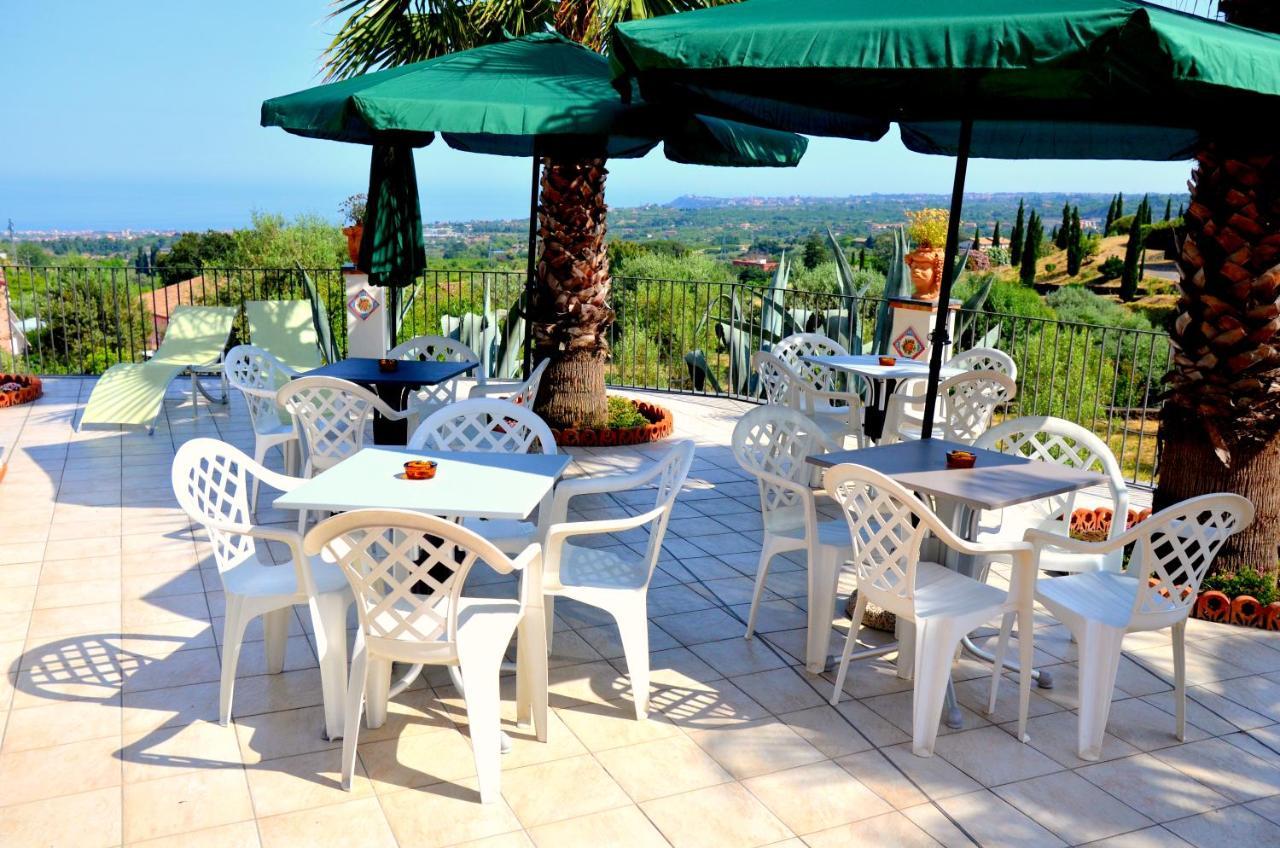 Bed and Breakfast La Casa del Melograno Santa Venerina Exterior foto